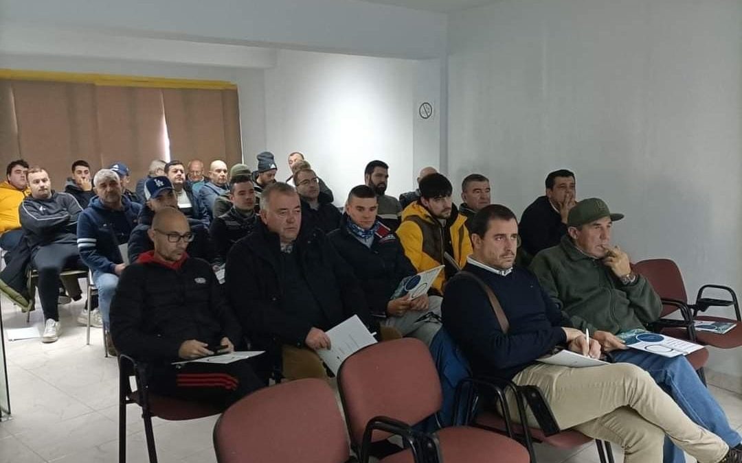 ÉXITO DE PARTICIPACIÓN EN EL CURSO DE FORMACIÓN EN PREVENCIÓN DE RIESGOS LABORALES PARA LA PESCA DE CERCO Y DE ARRASTRE ORGANIZADA DESDE LA OPP83